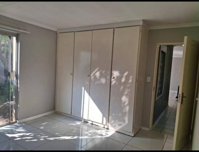 2 BEDROOM PROPERTY TO RENT IN VANDERBIJLPARK SE 3